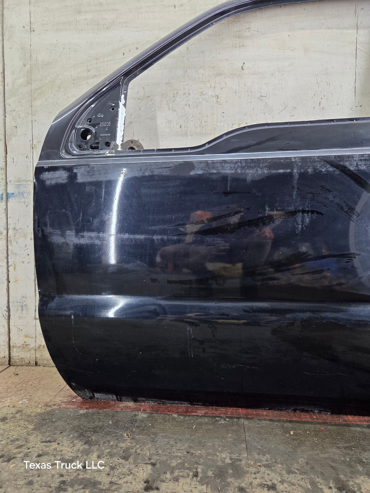 1999-2011 Ford Super Duty LH Driver Side Front Door F250 F350 F450 F550