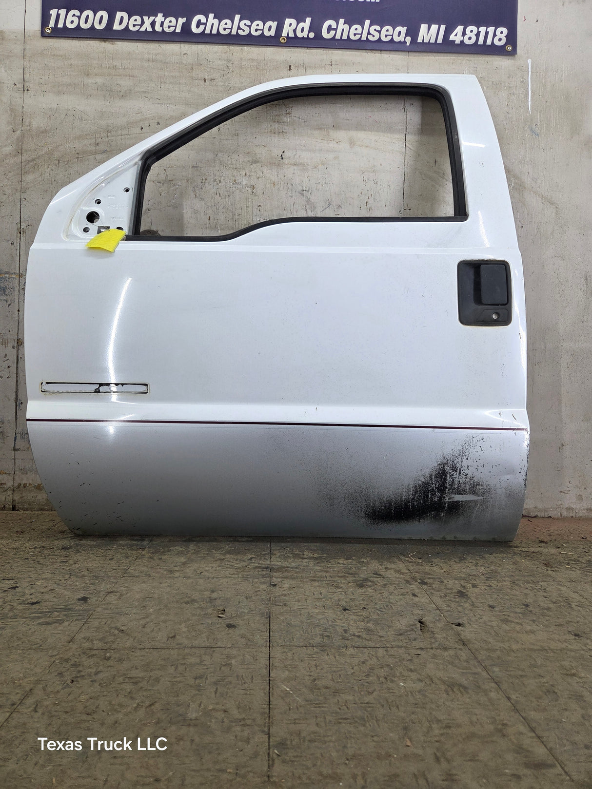 1999-2011 Ford Super Duty LH Driver Side Front Door F250 F350 F450 F550