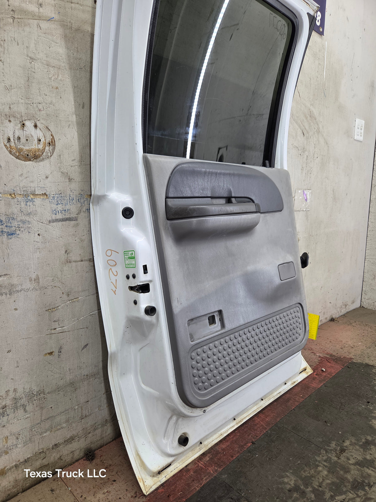 1999-2011 Ford Super Duty LH Driver Side Rear Crew Cab Door F250 F350 F450 F550