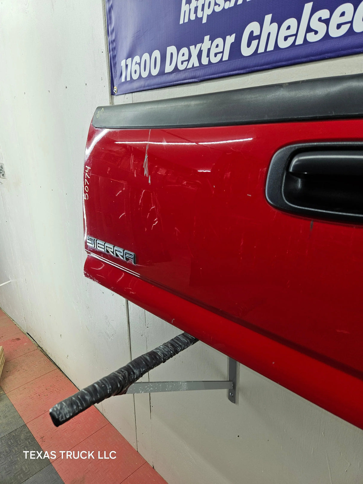 1999-2006 Chevrolet Silverado / GMC Sierra 1500 2500 3500 Tailgate Texas Truck LLC