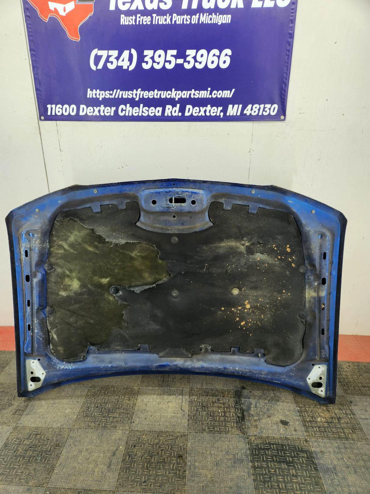 2003-2006 Chevy 1500 'Cateye' Hood Texas Truck LLC