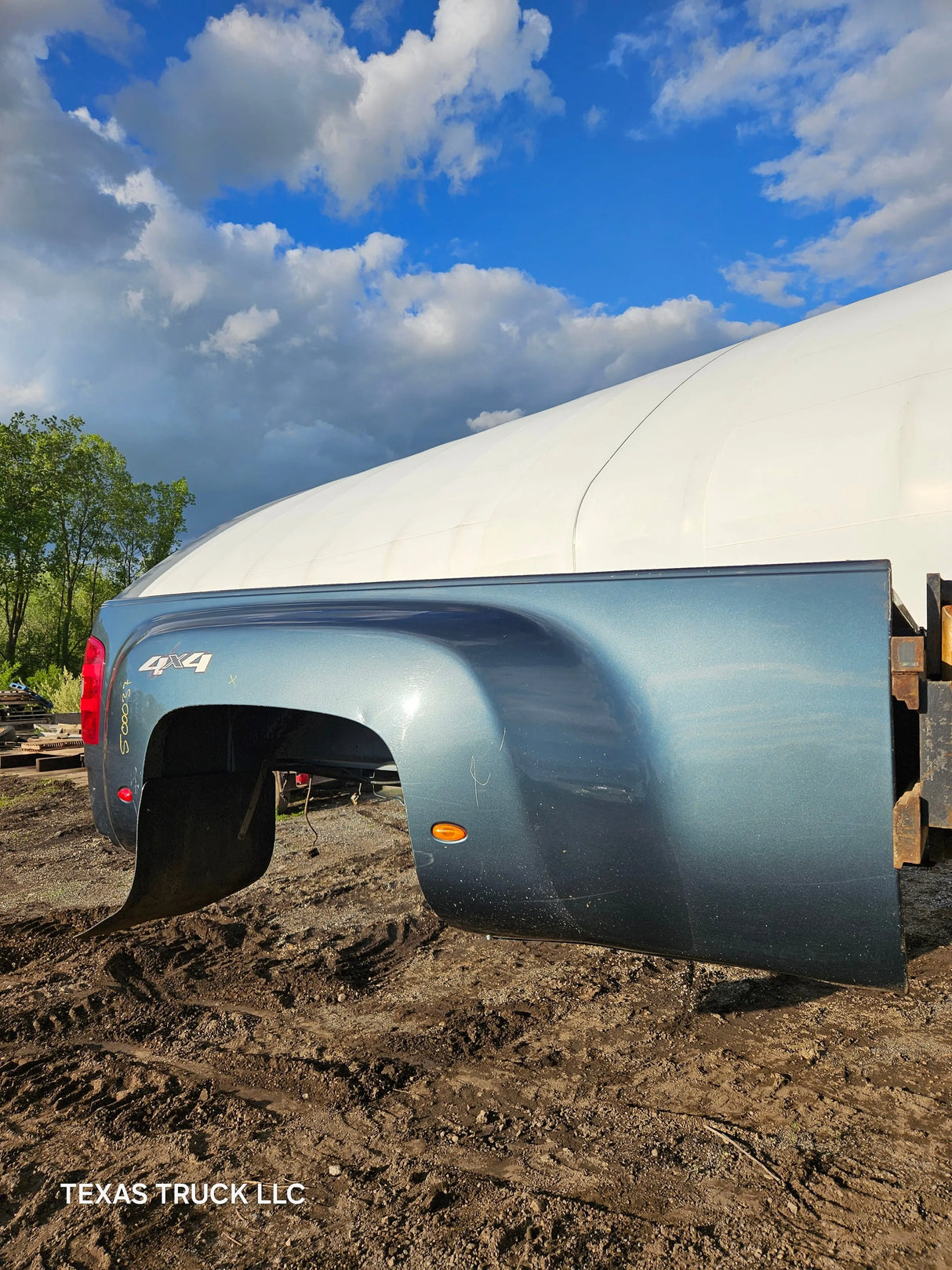 2007-2013 Chevrolet Silverado / GMC Sierra 3500 HD Dually 8' Long Bed Texas Truck LLC