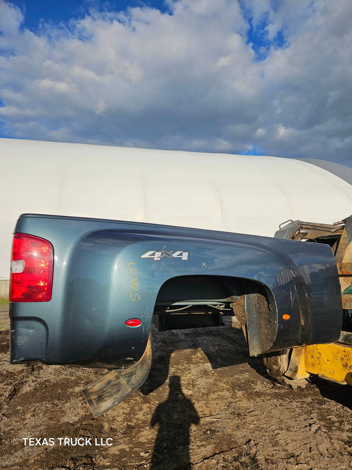 2007-2013 Chevrolet Silverado / GMC Sierra 3500 HD Dually 8' Long Bed Texas Truck LLC