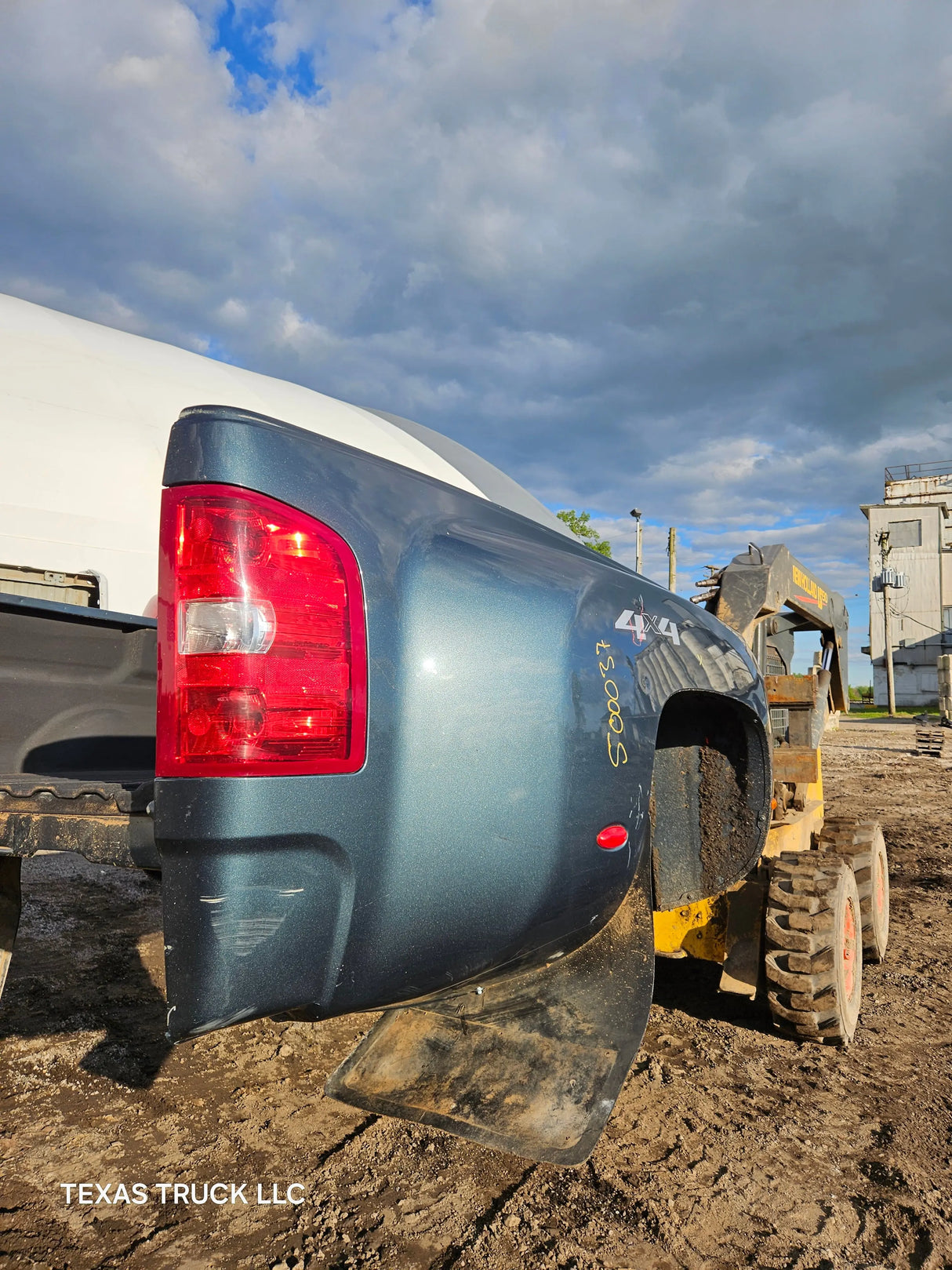 2007-2013 Chevrolet Silverado / GMC Sierra 3500 HD Dually 8' Long Bed Texas Truck LLC