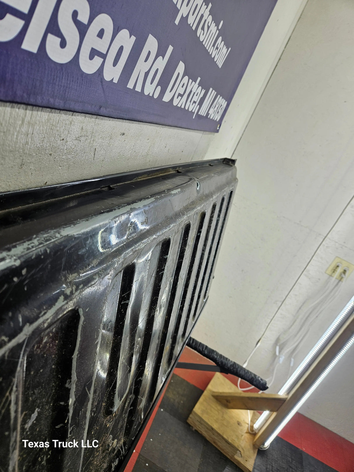 1999-2006 Chevrolet Silverado / GMC Sierra 1500 2500 3500 Tailgate Texas Truck LLC