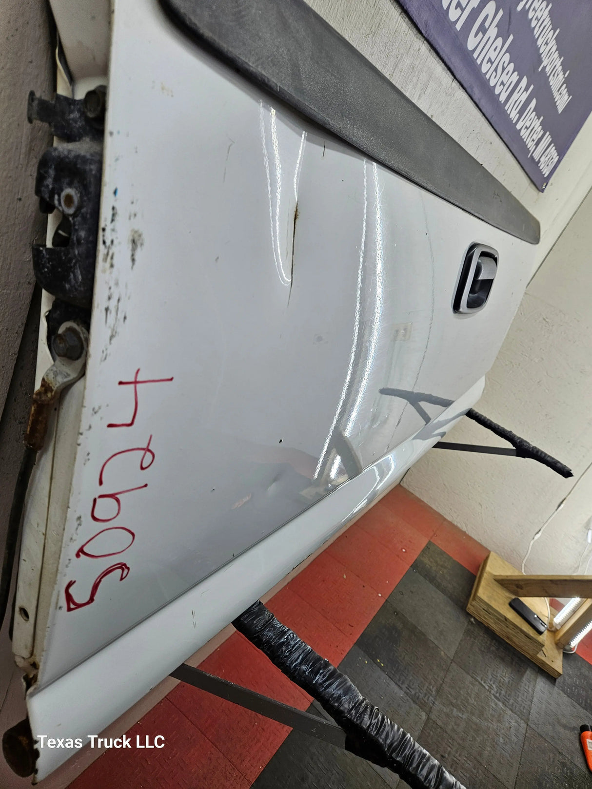 1999-2006 Chevrolet Silverado / GMC Sierra 1500 2500 3500 Tailgate Texas Truck LLC