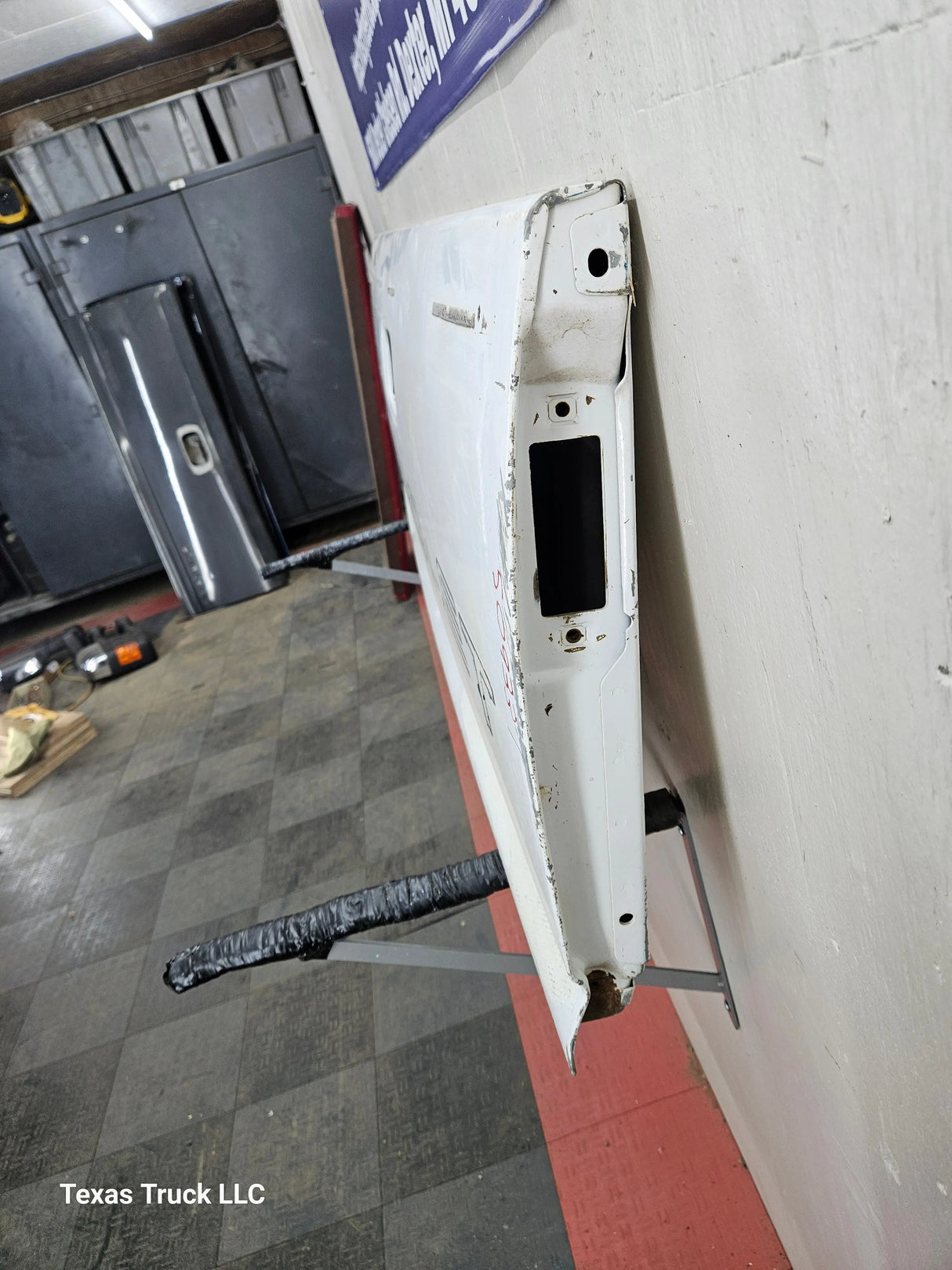 1999-2006 Chevrolet Silverado / GMC Sierra 1500 2500 3500 Tailgate Texas Truck LLC