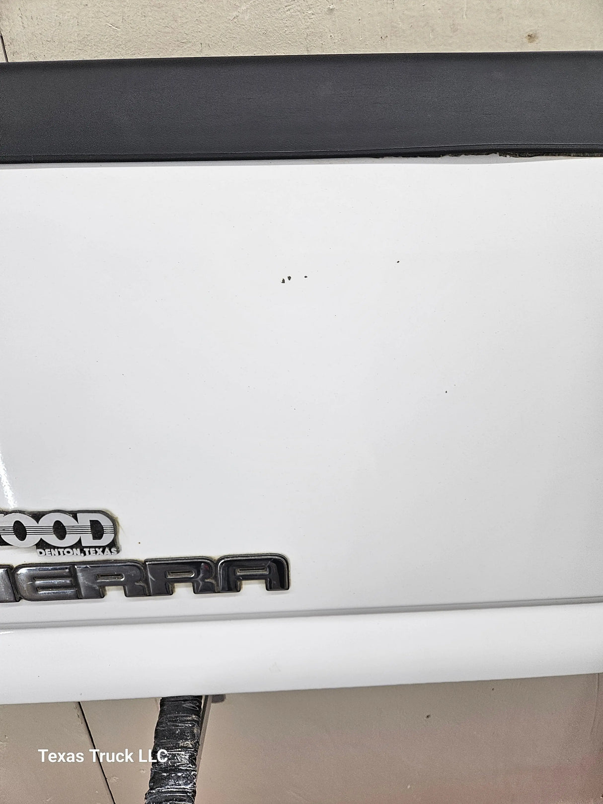 1999-2006 Chevrolet Silverado / GMC Sierra 1500 2500 3500 Tailgate Texas Truck LLC