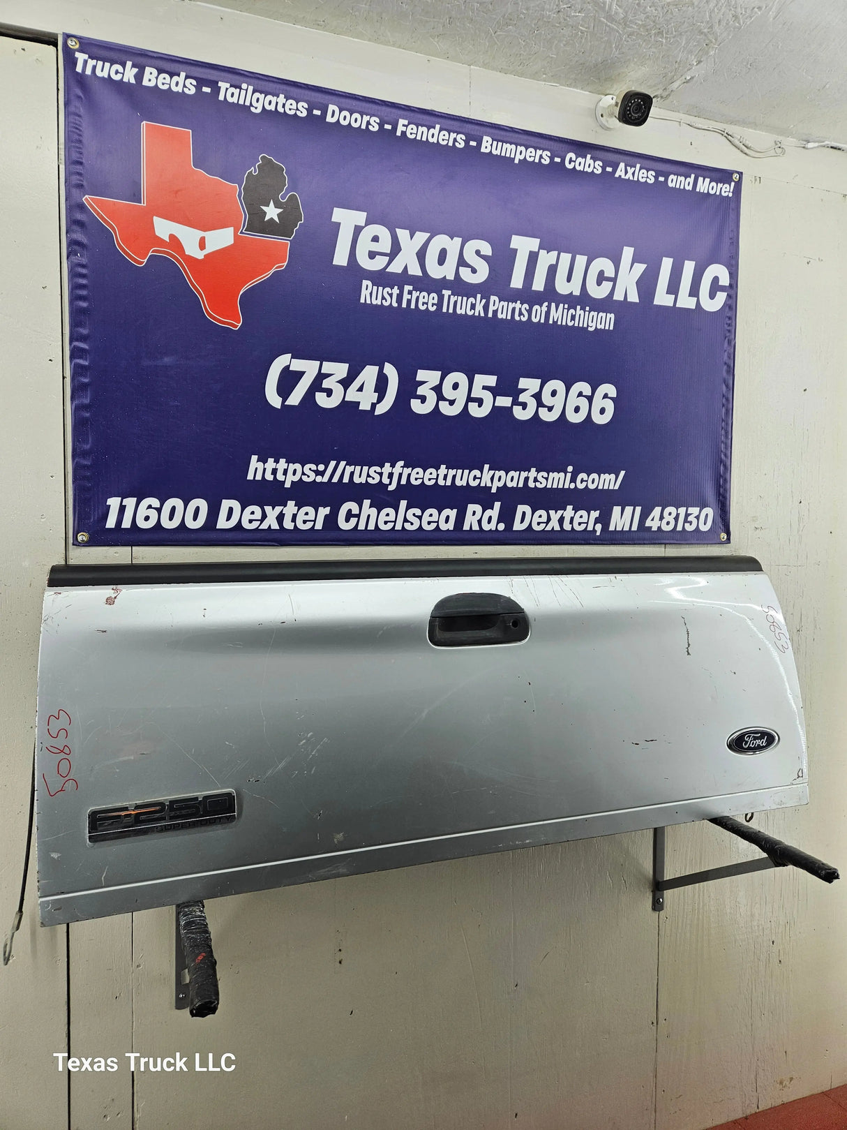 1997-2003 F150 / 1999-2007 Ford F250 F350 F450 F550 Super Duty Tailgate Texas Truck LLC
