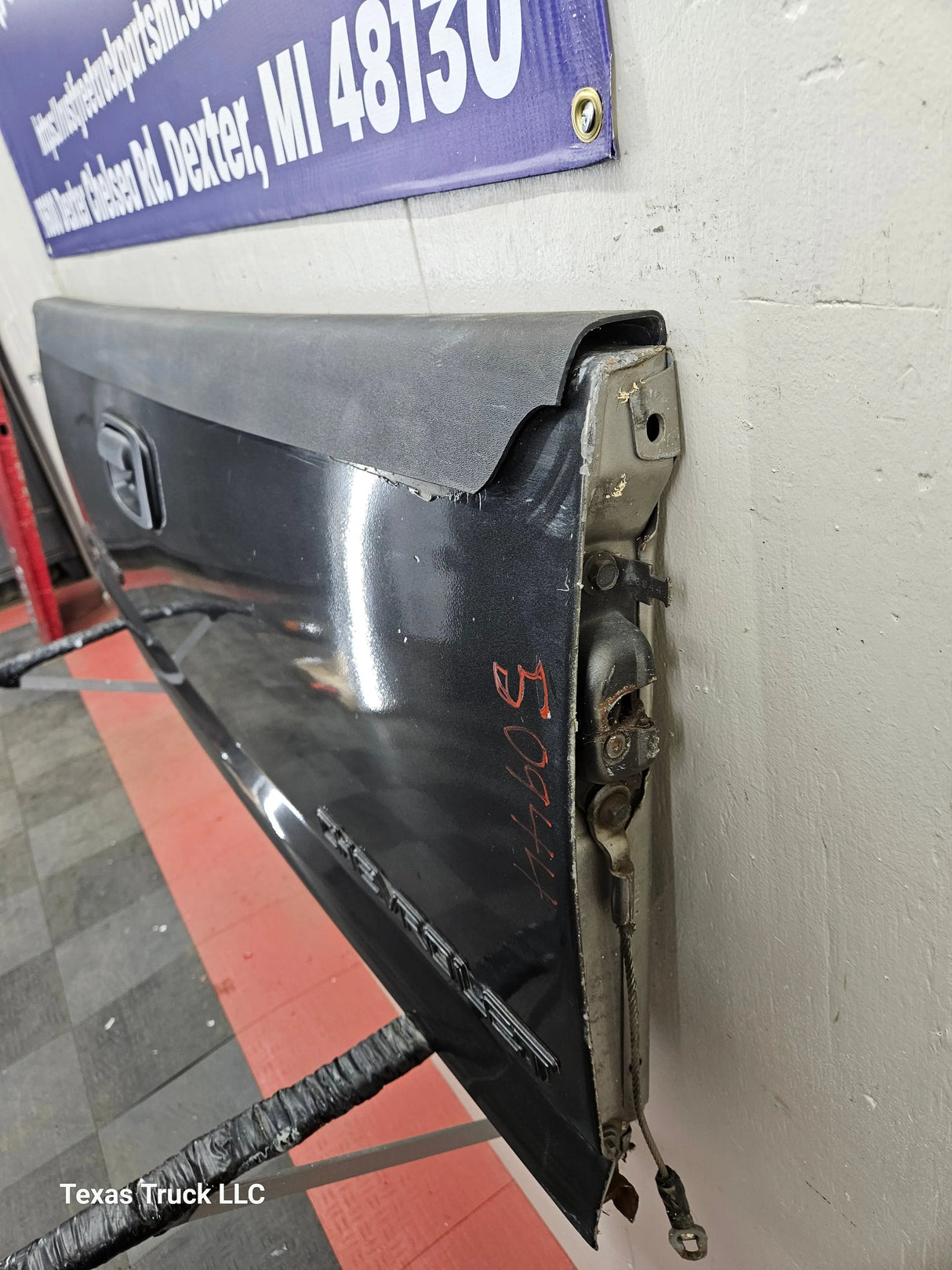 1999-2006 Chevrolet Silverado / GMC Sierra 1500 2500 3500 Tailgate Texas Truck LLC