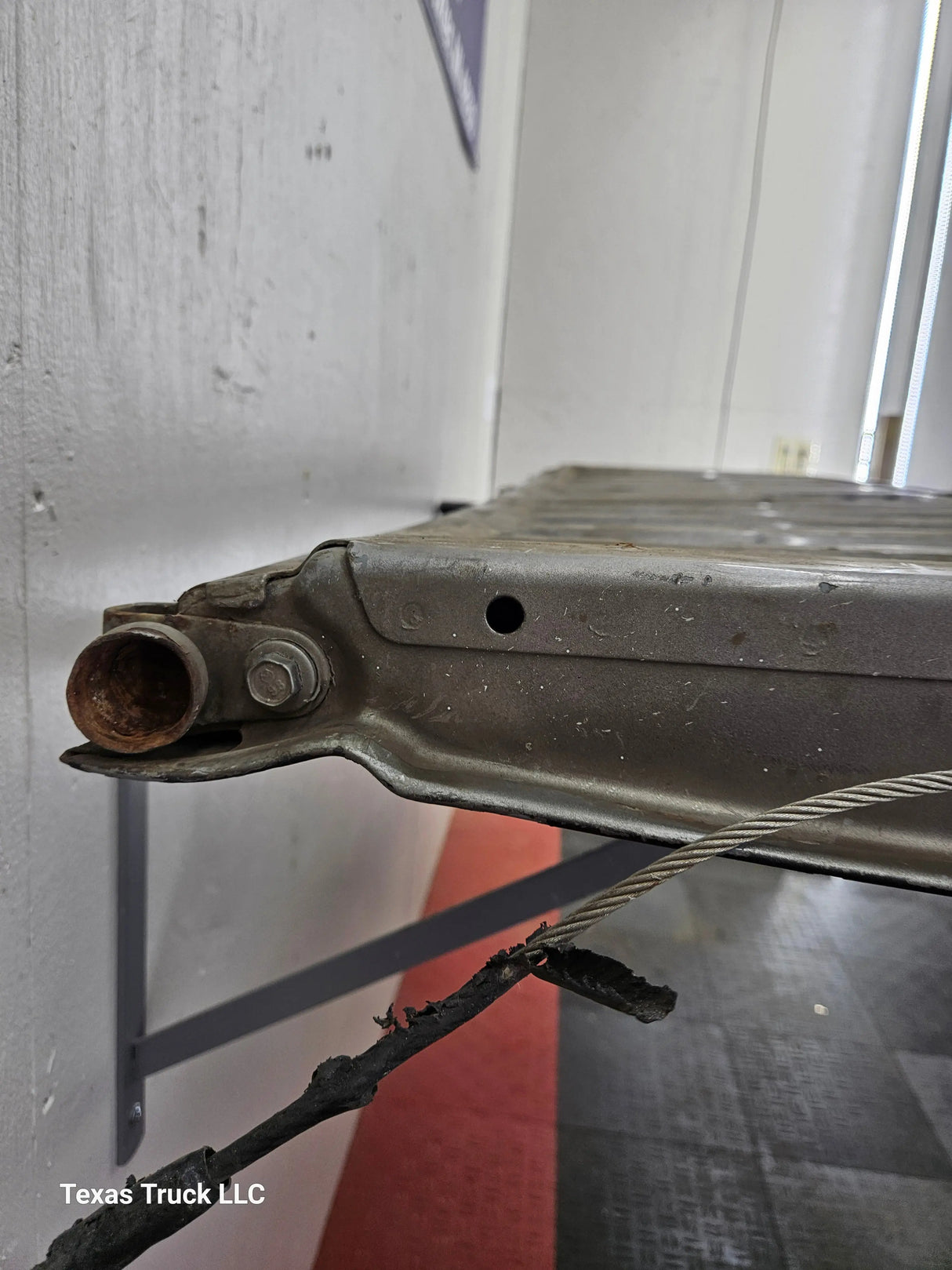 1999-2006 Chevrolet Silverado / GMC Sierra 1500 2500 3500 Tailgate Texas Truck LLC