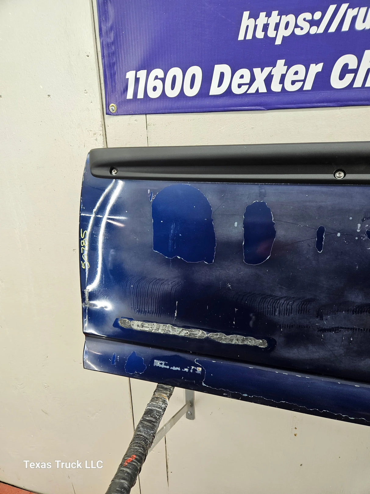 1999-2006 Chevrolet Silverado / GMC Sierra 1500 2500 3500 Tailgate Texas Truck LLC