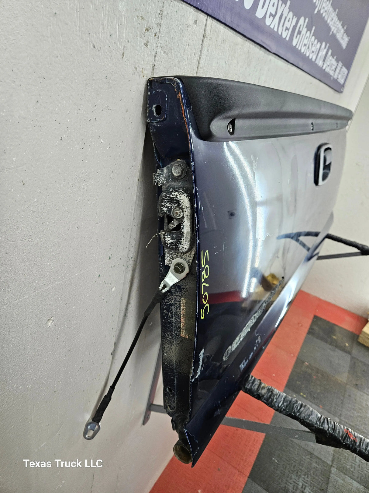 1999-2006 Chevrolet Silverado / GMC Sierra 1500 2500 3500 Tailgate Texas Truck LLC