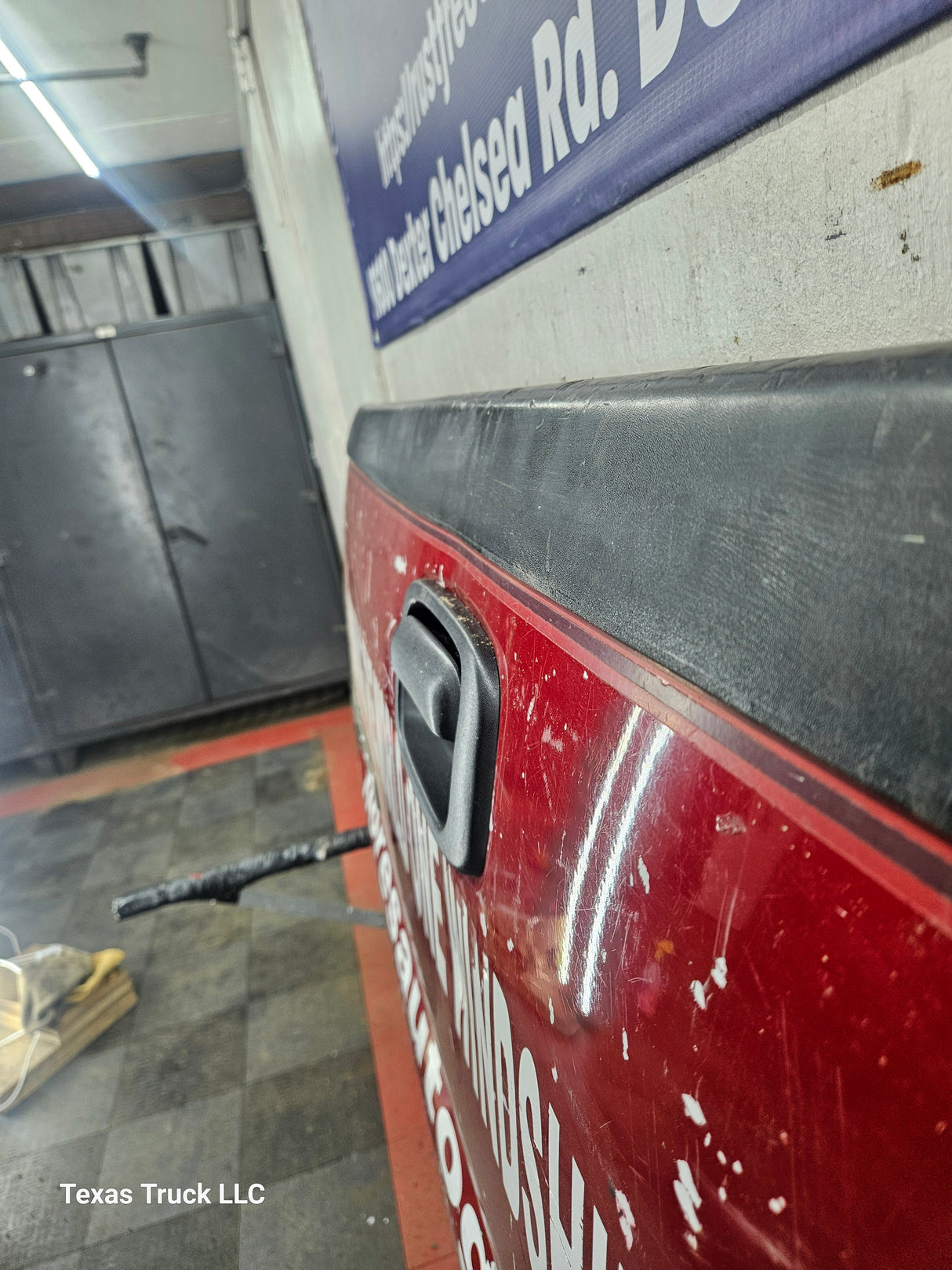 1999-2006 Chevrolet Silverado / GMC Sierra 1500 2500 3500 Tailgate Texas Truck LLC