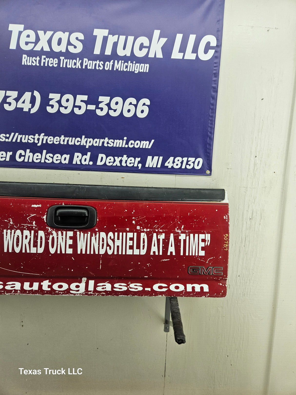 1999-2006 Chevrolet Silverado / GMC Sierra 1500 2500 3500 Tailgate Texas Truck LLC