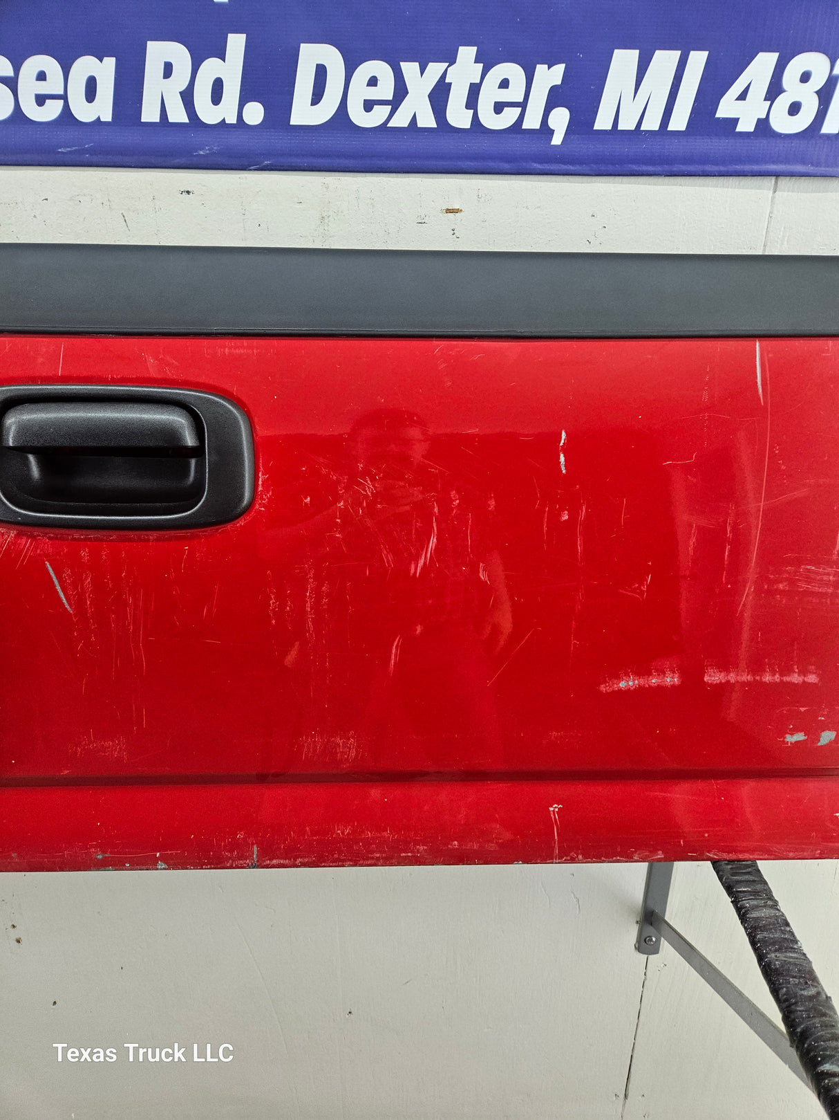 1999-2007 Chevrolet Silverado / GMC Sierra 1500 2500 3500 Tailgate 2000 2001 2002 2003 2004 2005 2006