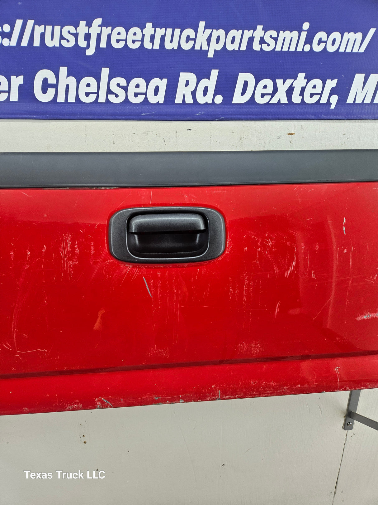 1999-2007 Chevrolet Silverado / GMC Sierra 1500 2500 3500 Tailgate 2000 2001 2002 2003 2004 2005 2006