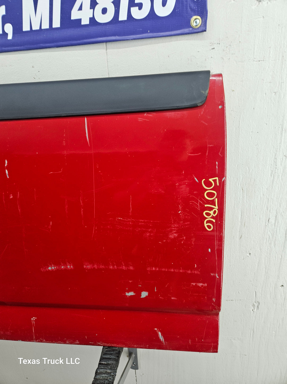 1999-2007 Chevrolet Silverado / GMC Sierra 1500 2500 3500 Tailgate 2000 2001 2002 2003 2004 2005 2006