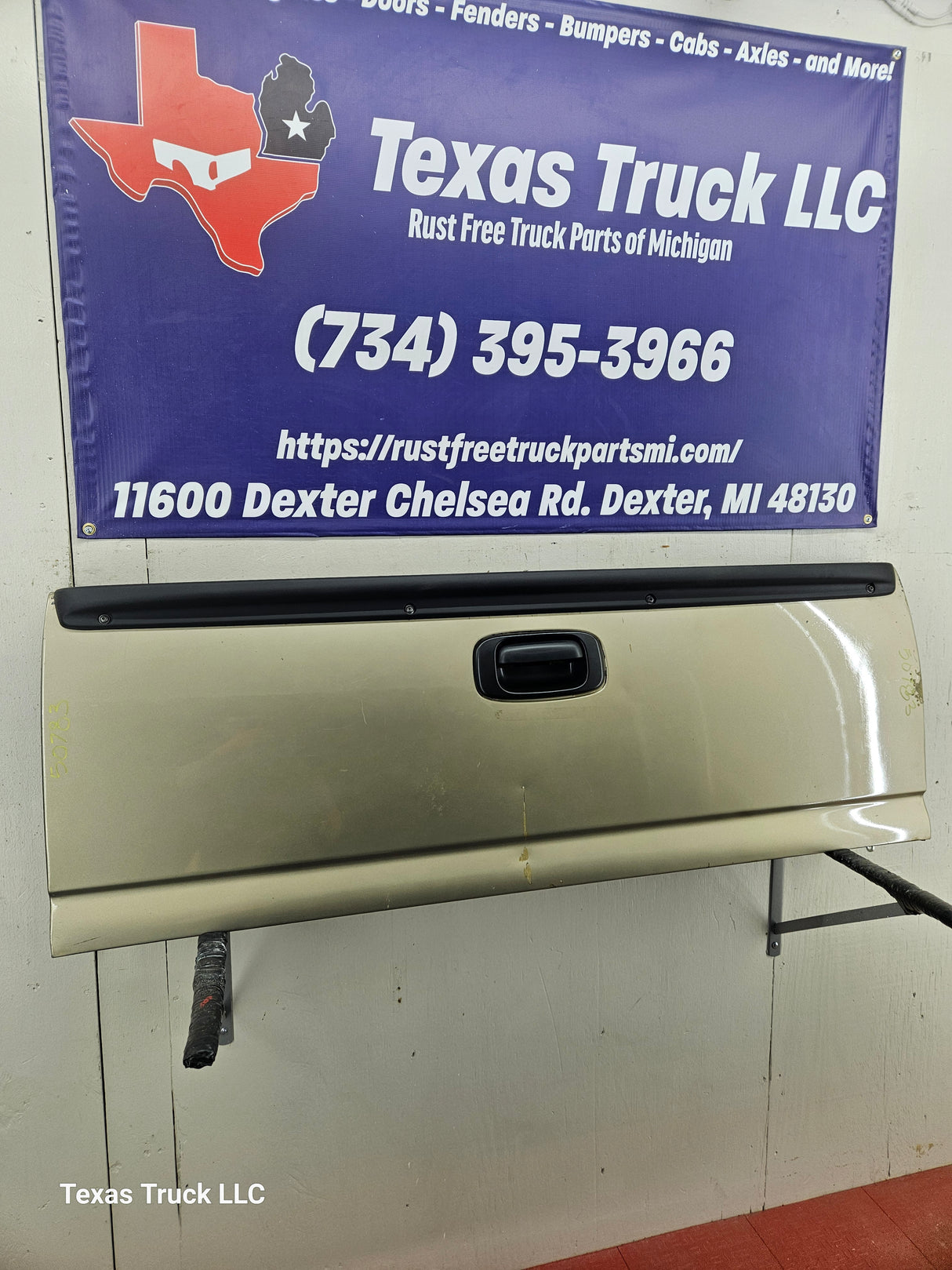 1999-2007 Chevrolet Silverado / GMC Sierra 1500 2500 3500 Tailgate