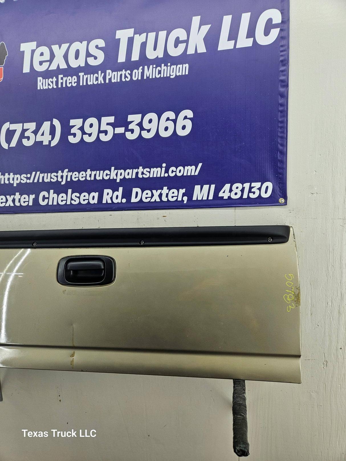 1999-2007 Chevrolet Silverado / GMC Sierra 1500 2500 3500 Tailgate