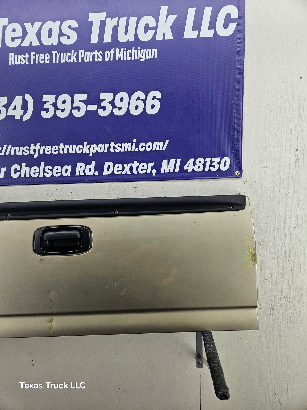 1999-2007 Chevrolet Silverado / GMC Sierra 1500 2500 3500 Tailgate