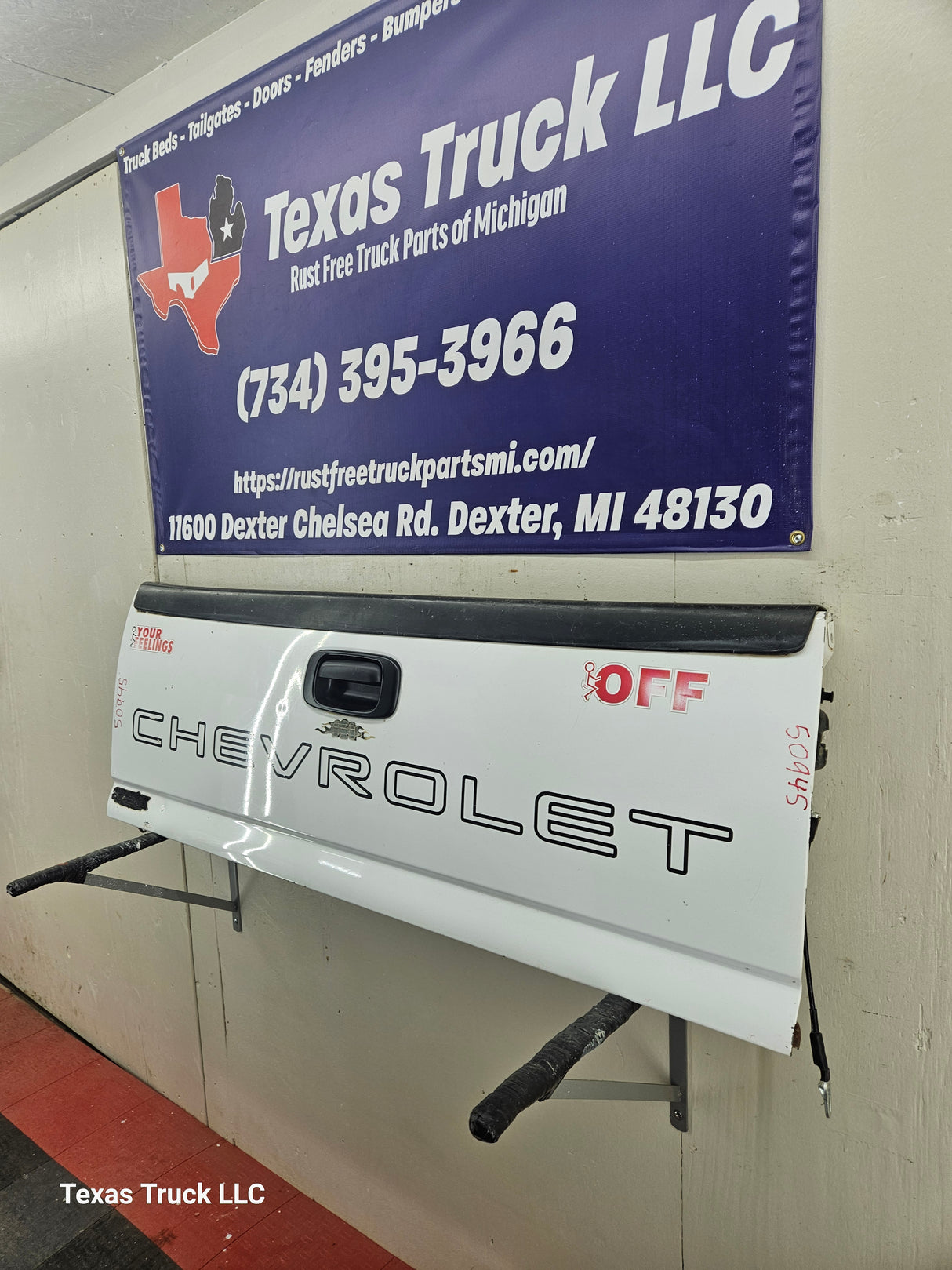 1999-2007 Chevrolet Silverado / GMC Sierra 1500 2500 3500 Tailgate