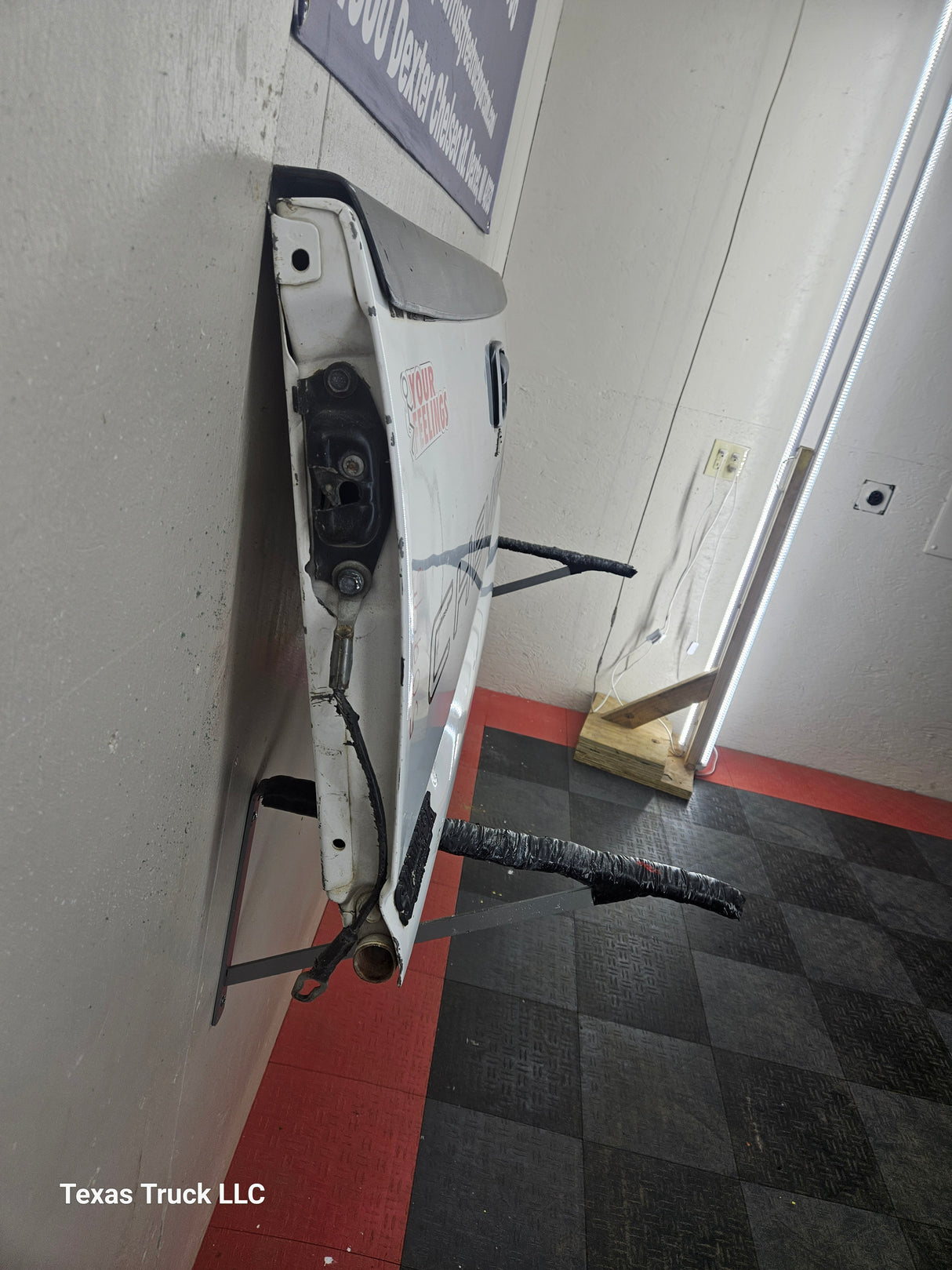 1999-2007 Chevrolet Silverado / GMC Sierra 1500 2500 3500 Tailgate