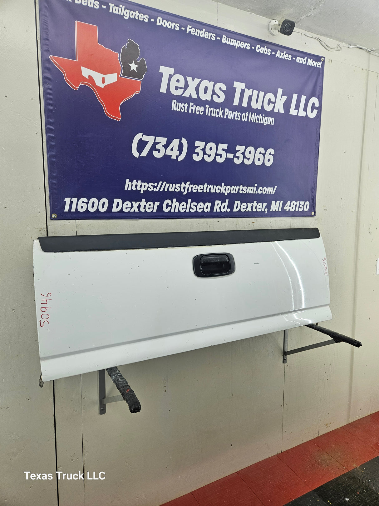 1999-2007 Chevrolet Silverado / GMC Sierra 1500 2500 3500 Tailgate