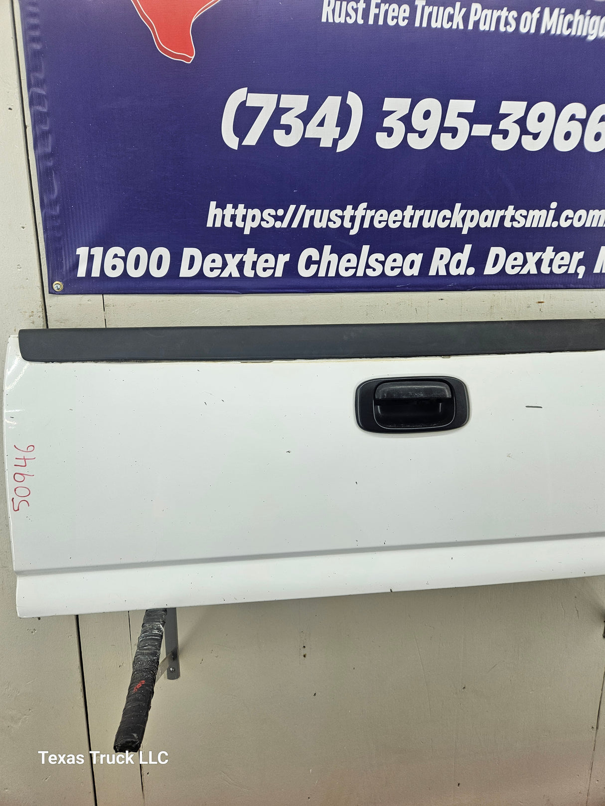 1999-2007 Chevrolet Silverado / GMC Sierra 1500 2500 3500 Tailgate