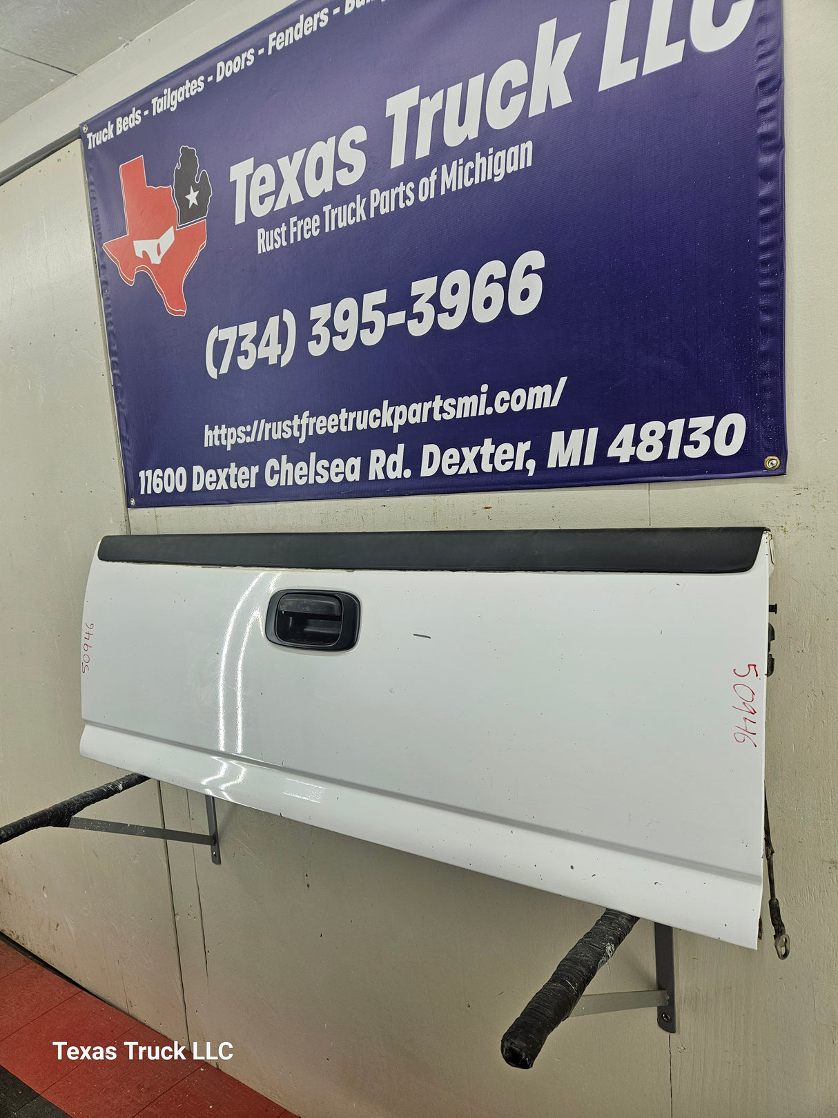 1999-2007 Chevrolet Silverado / GMC Sierra 1500 2500 3500 Tailgate