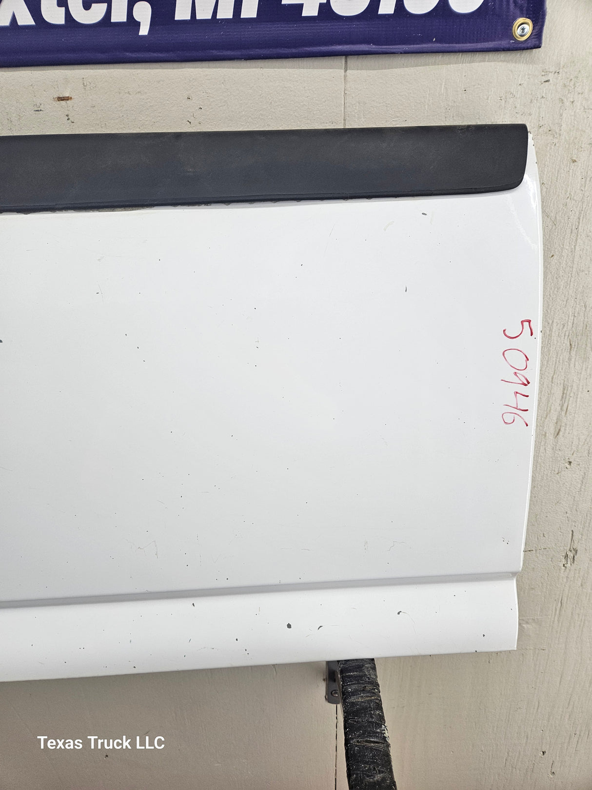 1999-2007 Chevrolet Silverado / GMC Sierra 1500 2500 3500 Tailgate