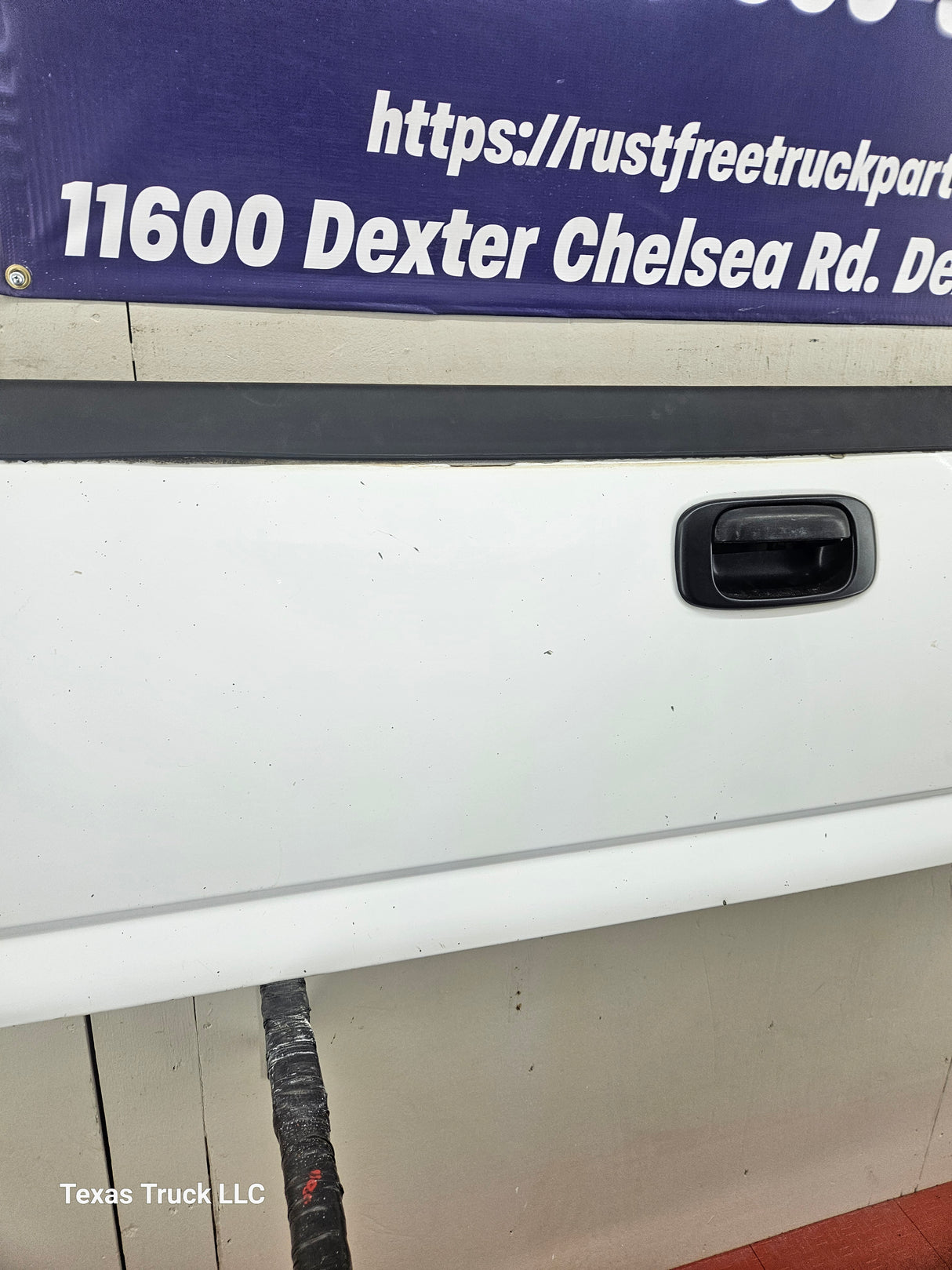 1999-2007 Chevrolet Silverado / GMC Sierra 1500 2500 3500 Tailgate