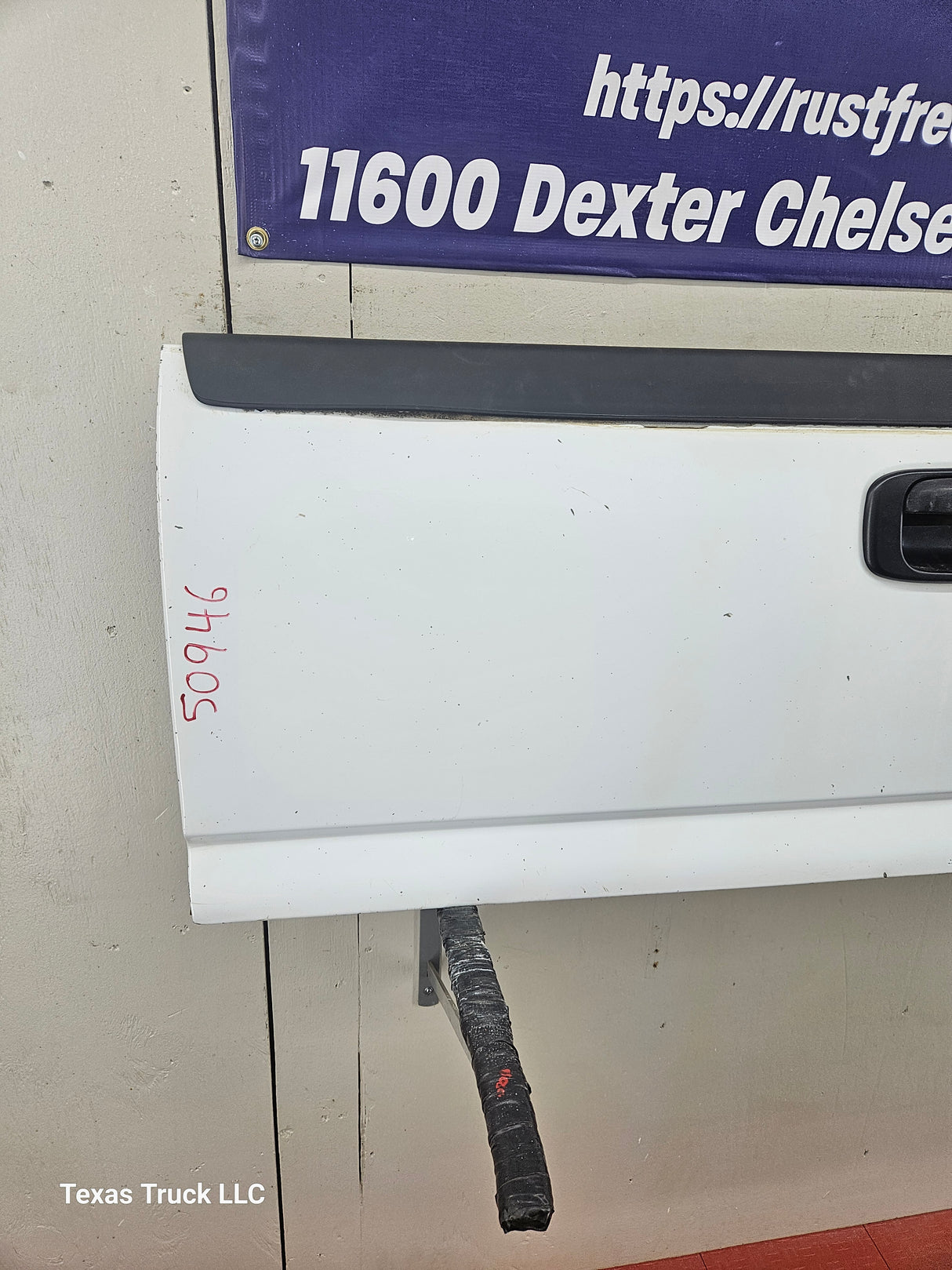 1999-2007 Chevrolet Silverado / GMC Sierra 1500 2500 3500 Tailgate