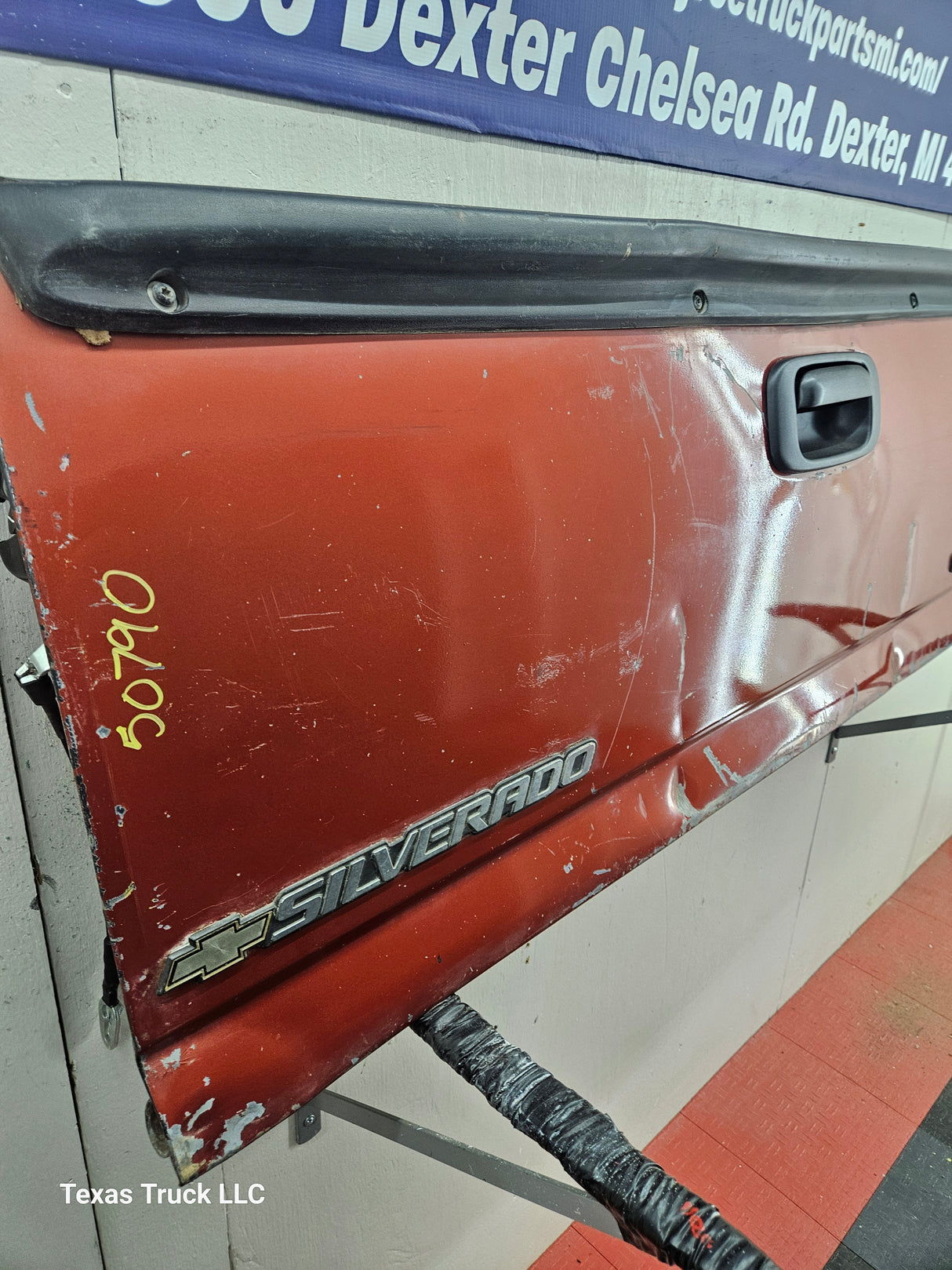 1999-2007 Chevrolet Silverado / GMC Sierra 1500 2500 3500 Tailgate