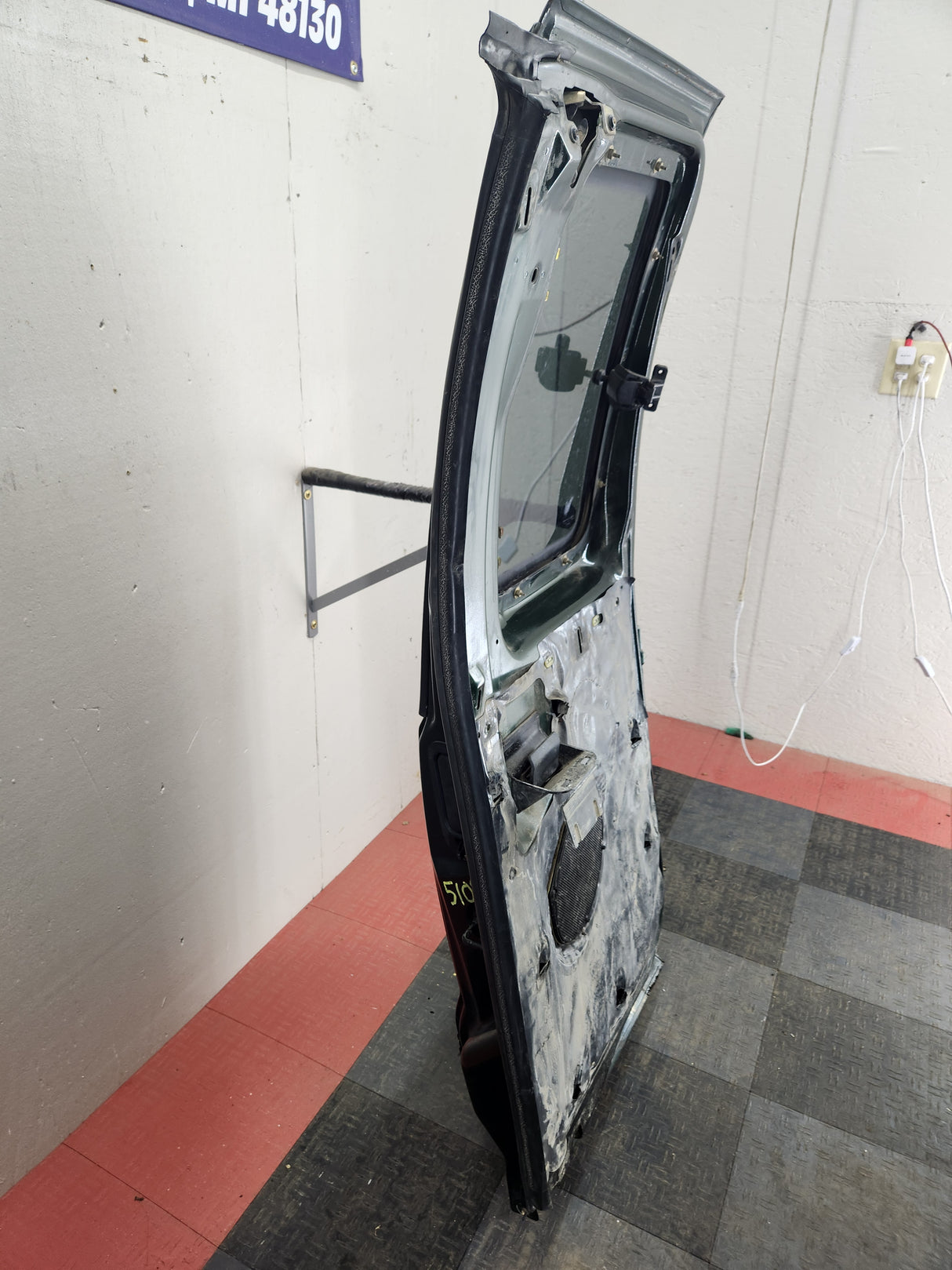 1999-2007 Ford Super Duty F250 F350 F450 F550 RH Extended Cab Passenger Rear Door