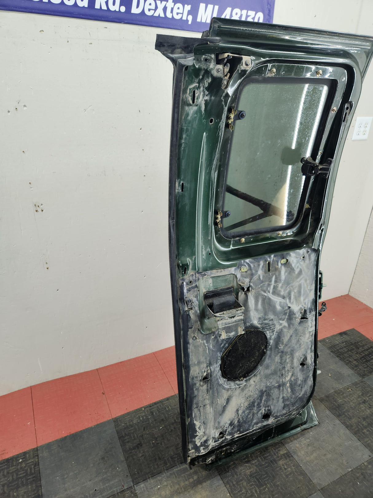 1999-2007 Ford Super Duty F250 F350 F450 F550 RH Extended Cab Passenger Rear Door