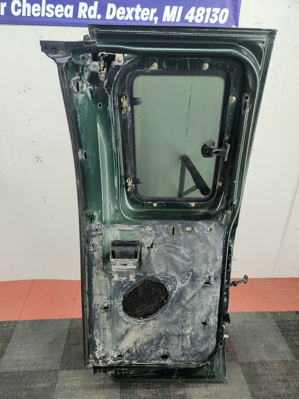 1999-2007 Ford Super Duty F250 F350 F450 F550 RH Extended Cab Passenger Rear Door