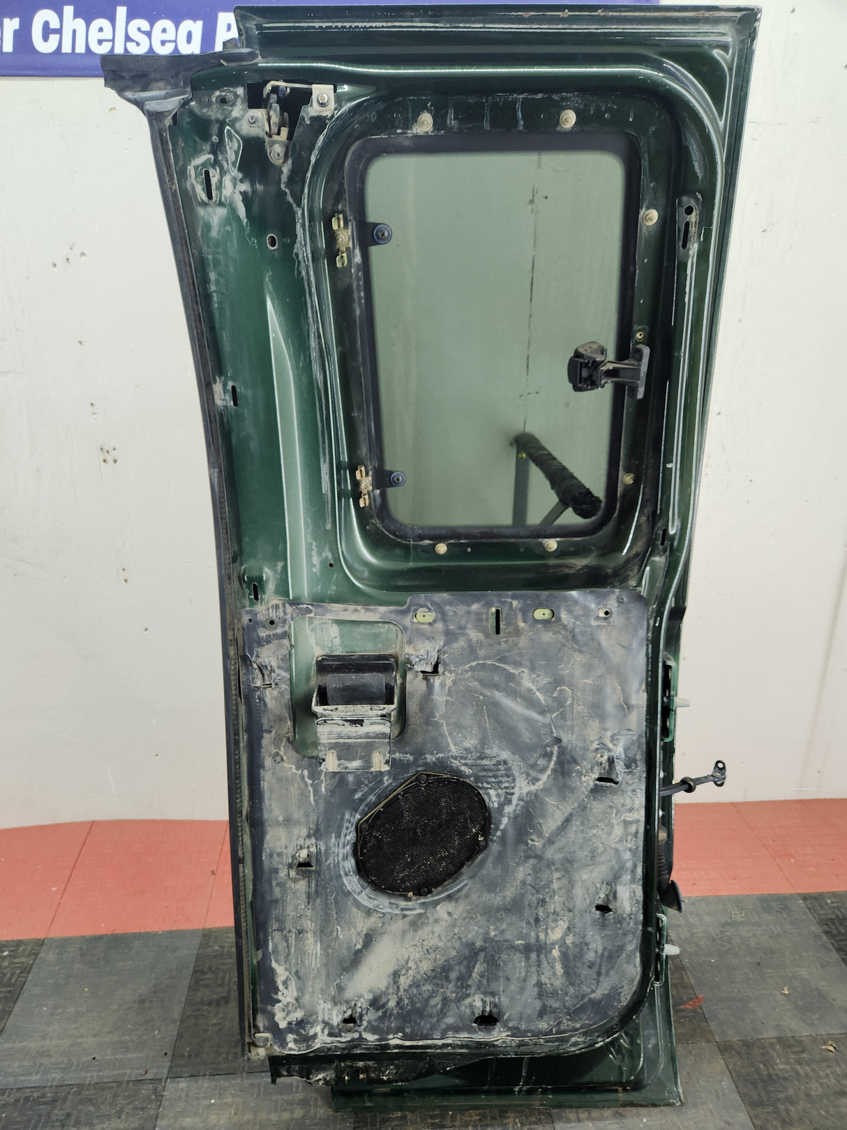 1999-2007 Ford Super Duty F250 F350 F450 F550 RH Extended Cab Passenger Rear Door