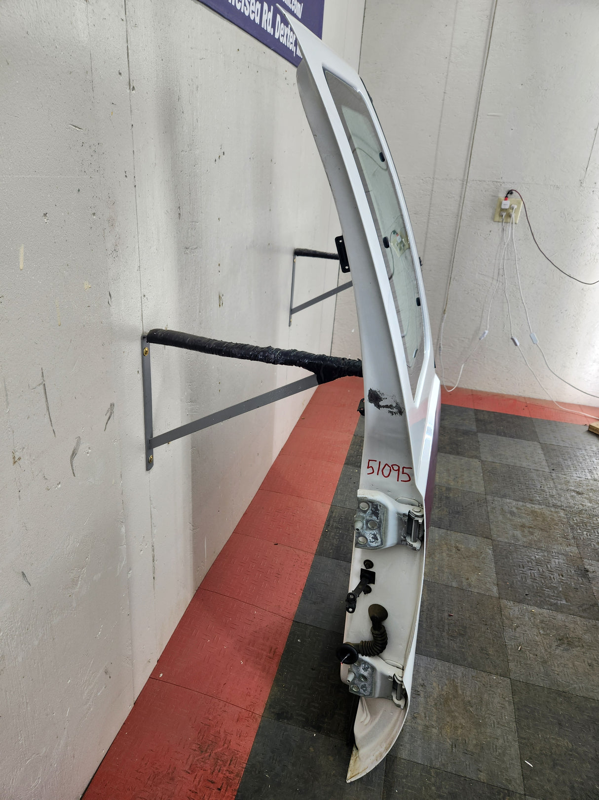 1999-2007 Ford Super Duty F250 F350 F450 F550 RH Extended Cab Passenger Rear Door