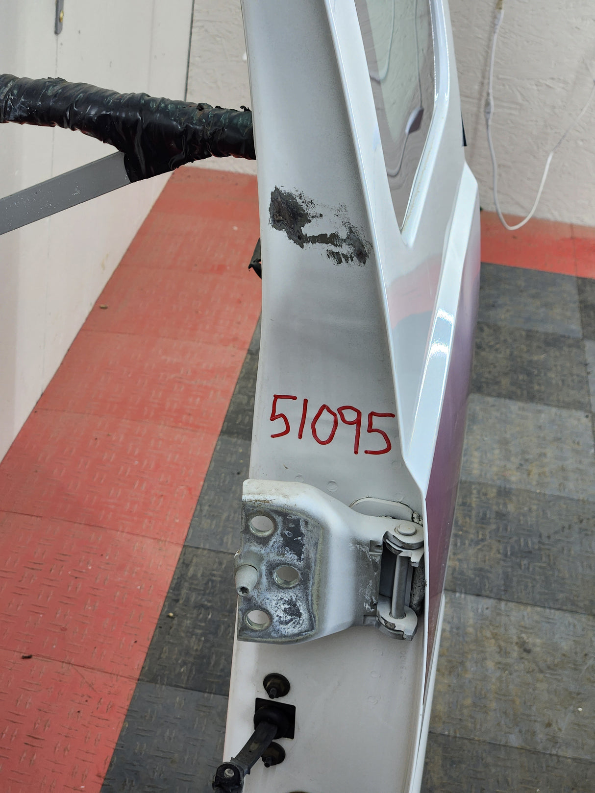 1999-2007 Ford Super Duty F250 F350 F450 F550 RH Extended Cab Passenger Rear Door