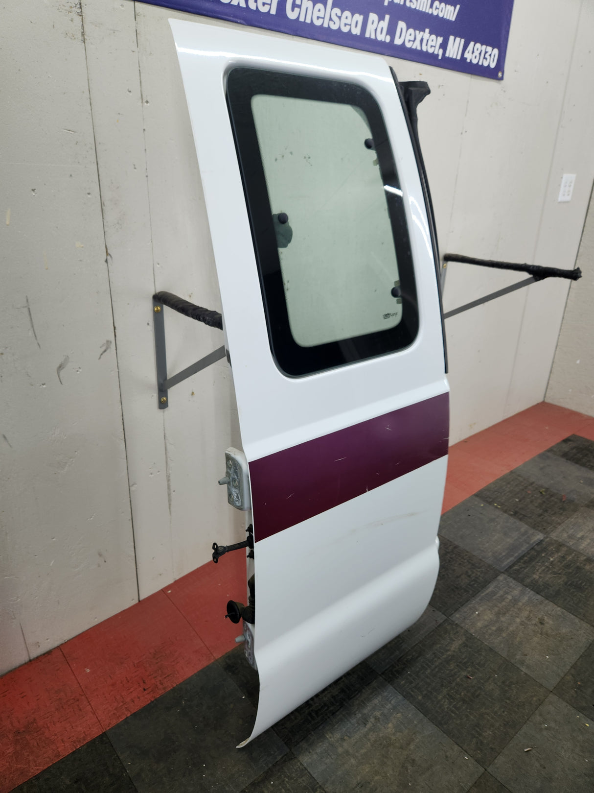 1999-2007 Ford Super Duty F250 F350 F450 F550 RH Extended Cab Passenger Rear Door