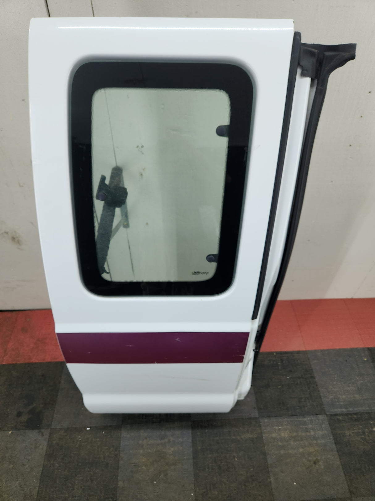 1999-2007 Ford Super Duty F250 F350 F450 F550 RH Extended Cab Passenger Rear Door