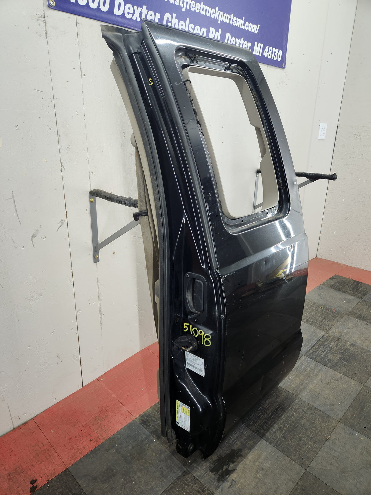 2008-2016 Ford Super Duty F250 F350 F450 F550 LH Extended Cab Driver Side Rear Door