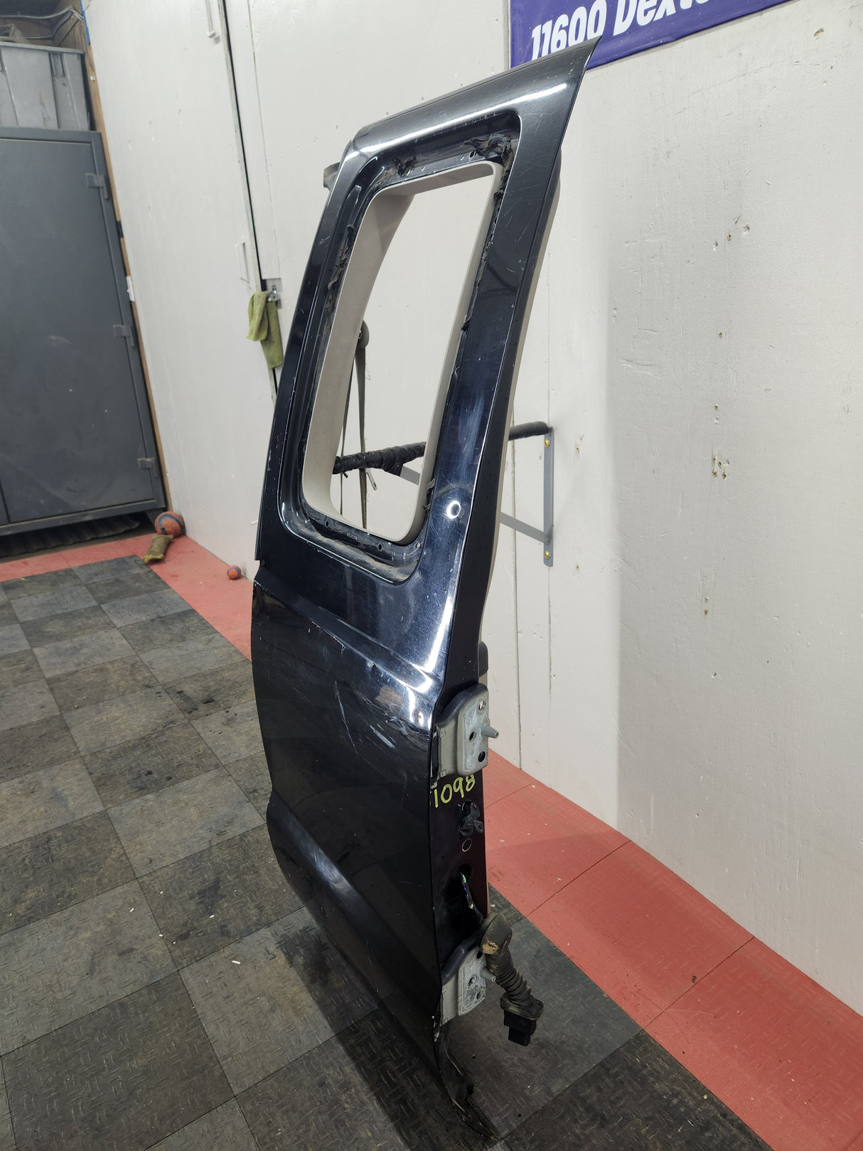 2008-2016 Ford Super Duty F250 F350 F450 F550 LH Extended Cab Driver Side Rear Door