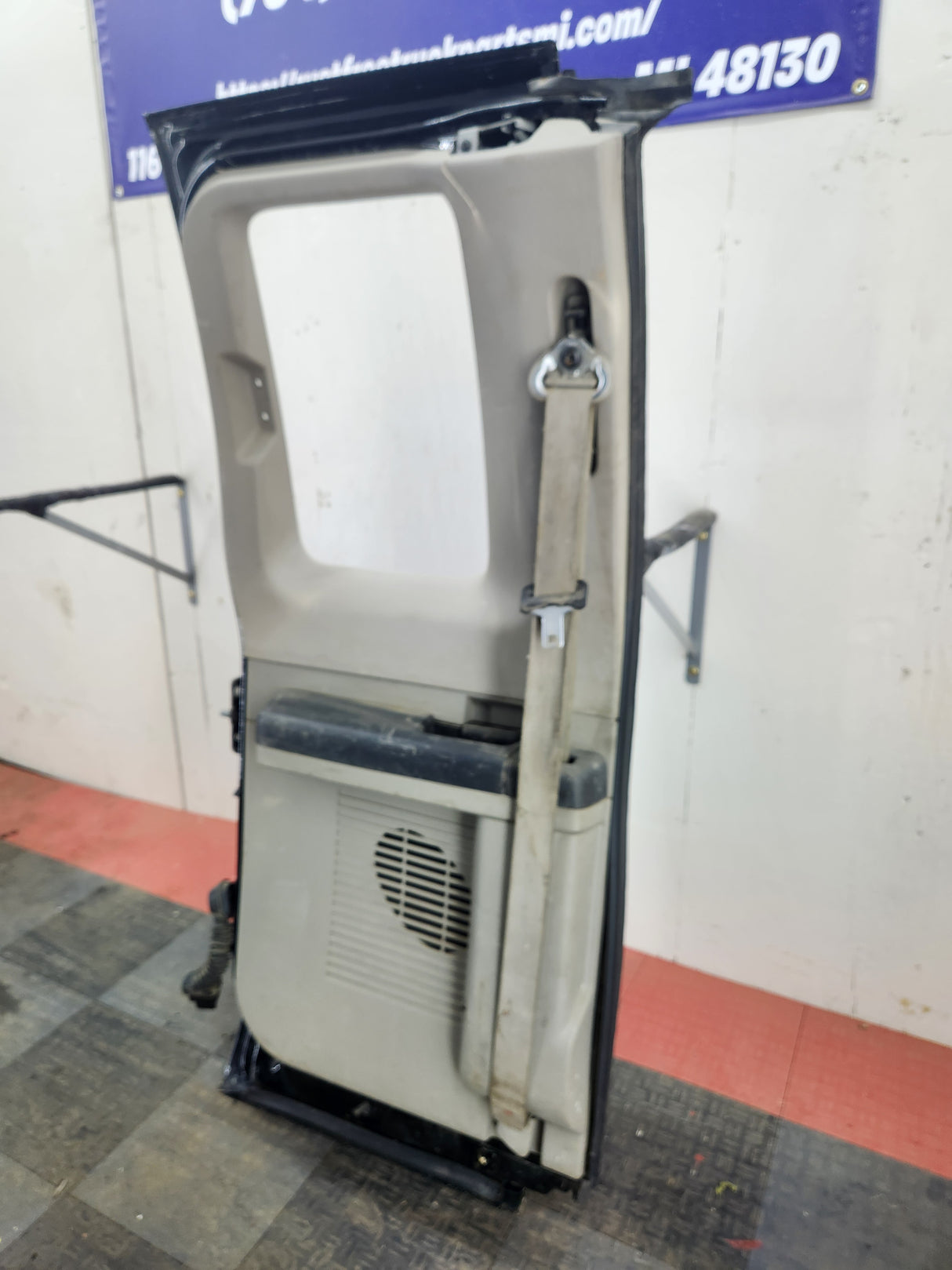 2008-2016 Ford Super Duty F250 F350 F450 F550 LH Extended Cab Driver Side Rear Door