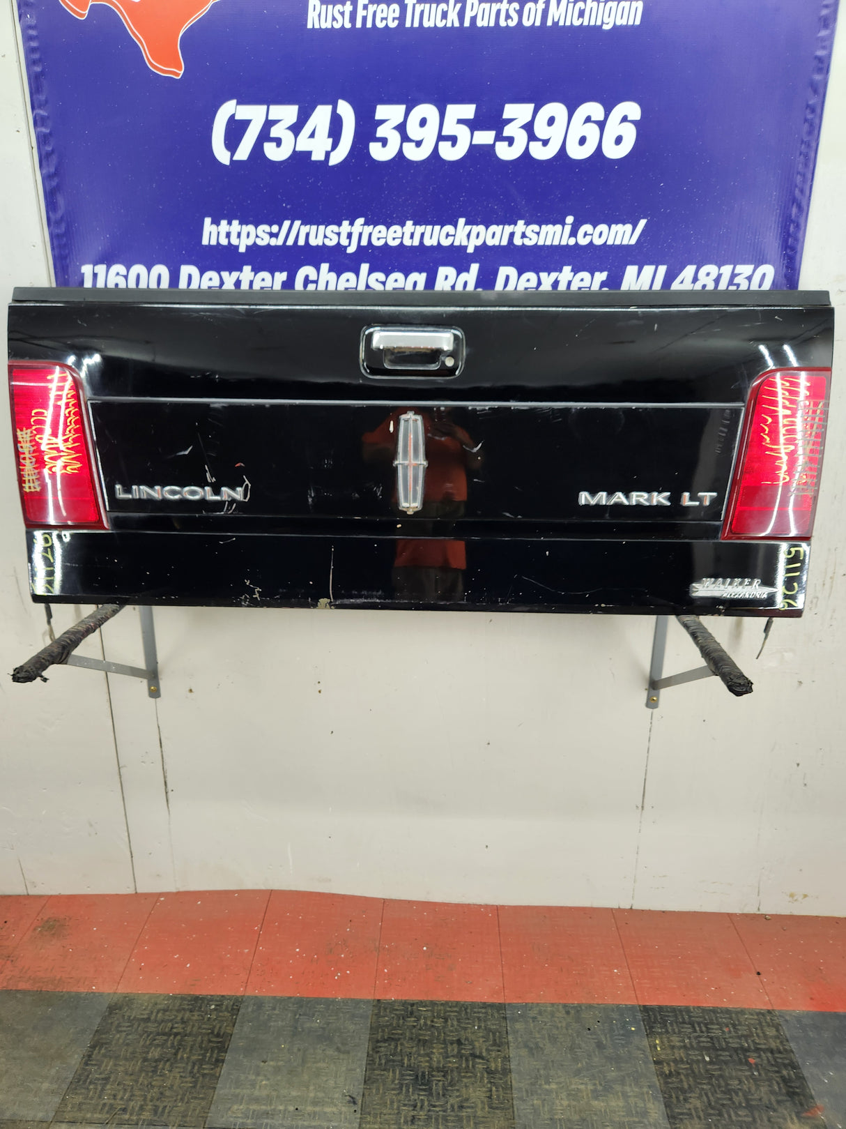 2006-2008 Lincoln Mark LT Tailgate Trunk lid