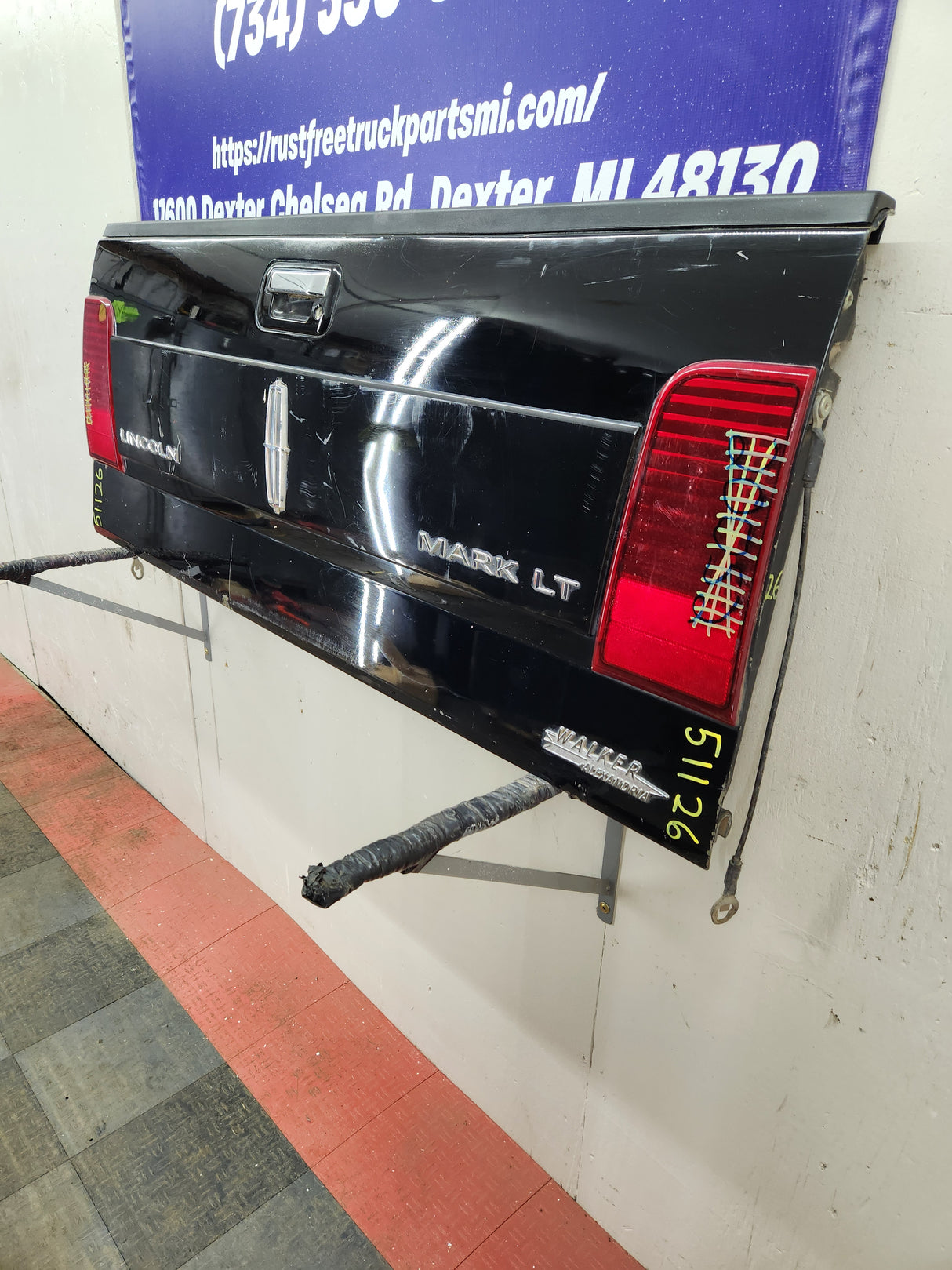 2006-2008 Lincoln Mark LT Tailgate Trunk lid