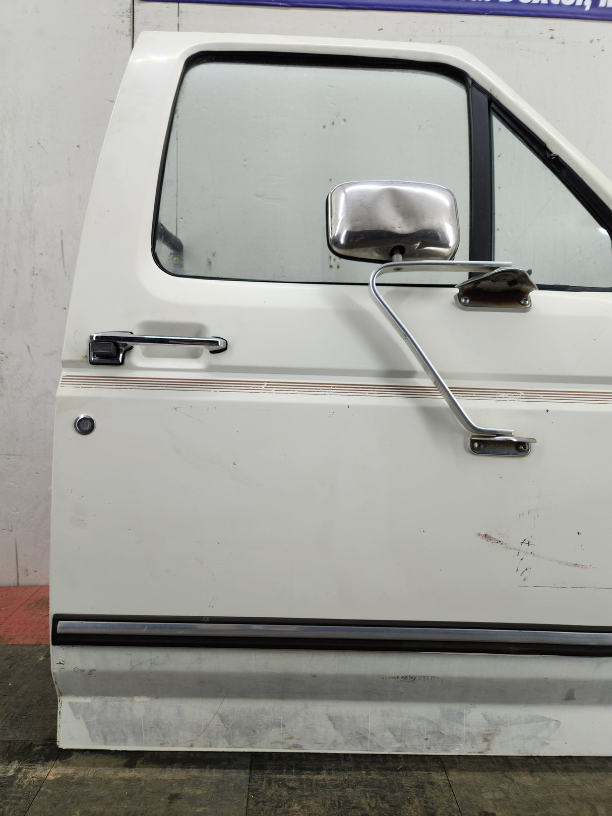 1987-1997 Ford F Series F250 F350 F450 F550 Passenger Side Front Door RH