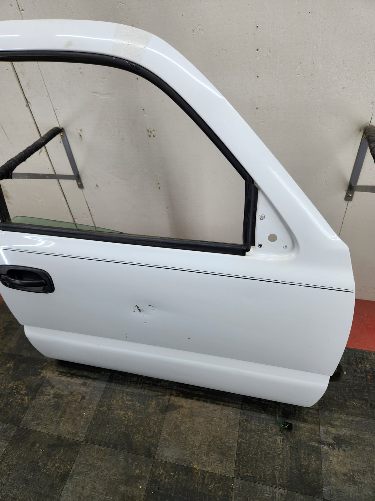 1999-2006 Chevrolet Silverado / GMC Sierra 1500 2500 3500 HD Front Passenger side Door RH