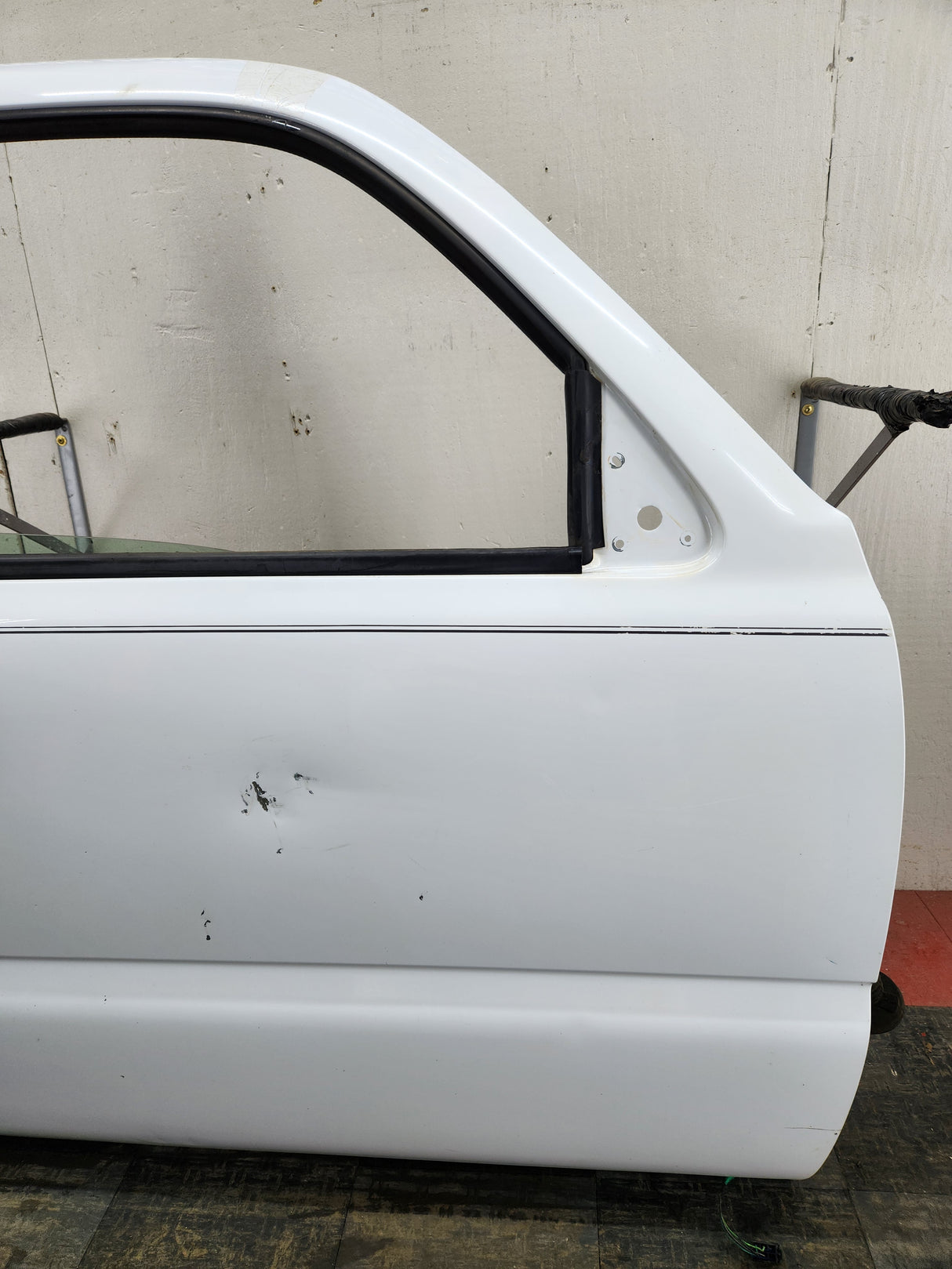 1999-2006 Chevrolet Silverado / GMC Sierra 1500 2500 3500 HD Front Passenger side Door RH